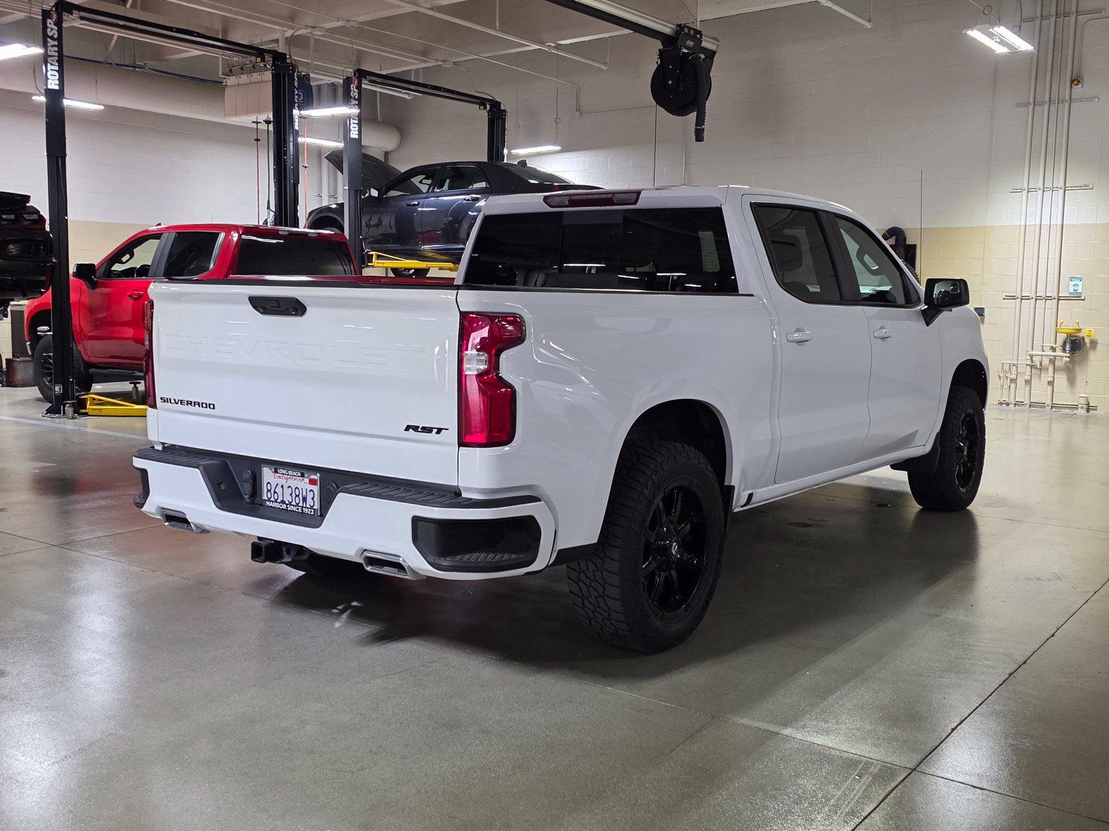Used 2024 Chevrolet Silverado 1500 RST w/ Convenience Package II AWD/4WD image 7