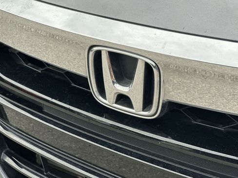 Used 2020 Honda Accord Touring image 10