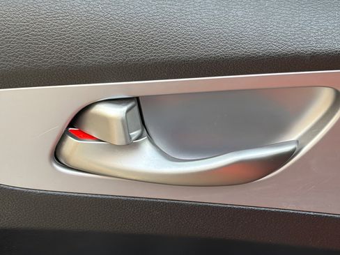 Certified 2022 Kia Forte LXS w/ LXS Technology Package FWD image 9