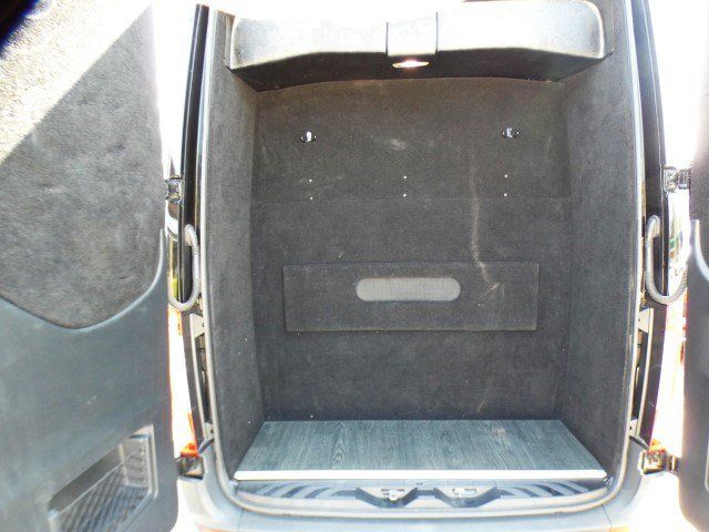 Used 2019 Mercedes-Benz Sprinter 170 image 30