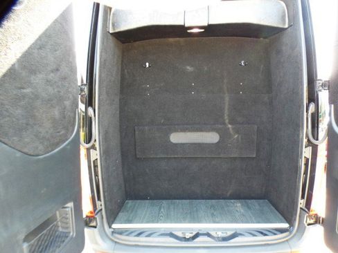 Used 2019 Mercedes-Benz Sprinter 170 image 30