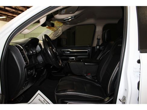 Used 2020 RAM 1500 Laramie image 9