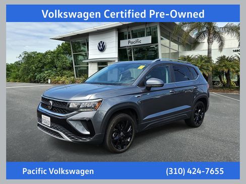 Certified 2022 Volkswagen Taos SE FWD image 1