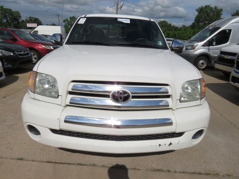 Used 2004 Toyota Tundra SR5 RWD image 2