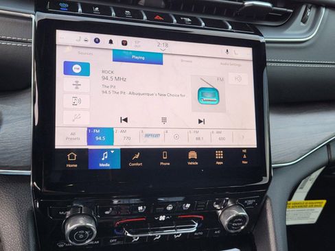 New 2024 Jeep Grand Cherokee Overland w/ Luxury Tech Group IV image 12