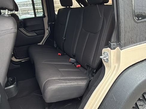 Used 2016 Jeep Wrangler Unlimited Sport w/ Quick Order Package 24S AWD/4WD image 24