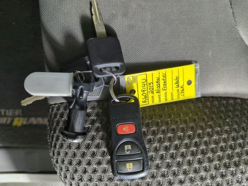 Used 2015 Nissan Frontier Desert Runner RWD image 22