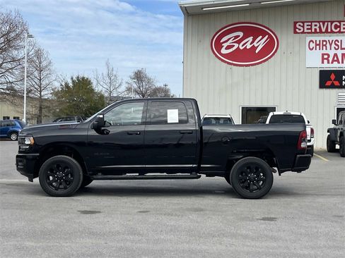 Used 2024 RAM 2500 Big Horn w/ Night Edition image 2