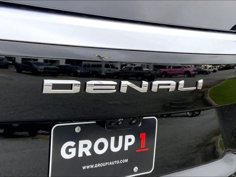 New 2026 GMC Yukon XL Denali w/ Denali Reserve Package AWD/4WD image 14