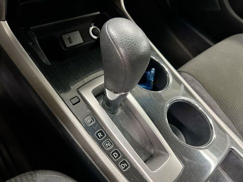Used 2013 Nissan Altima 3.5 SV FWD image 17