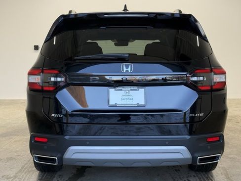 Certified 2025 Honda Pilot Elite image 6