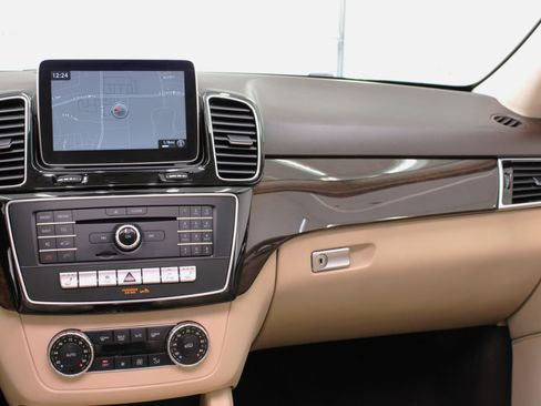 Used 2016 Mercedes-Benz GLE 350 w/ Premium Package image 55