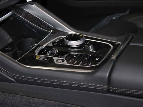 New 2026 BMW X6 M60i image 12