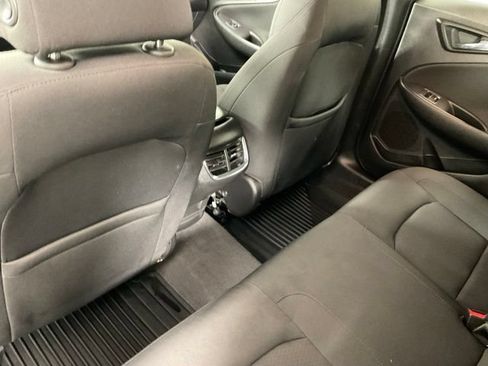 Used 2018 Chevrolet Malibu LT w/ LPO, Convenience Package 2 FWD image 24