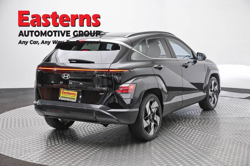 Used 2024 Hyundai Kona Limited FWD image 5