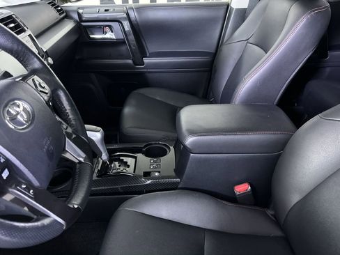 Used 2023 Toyota 4Runner TRD Off-Road Premium image 23