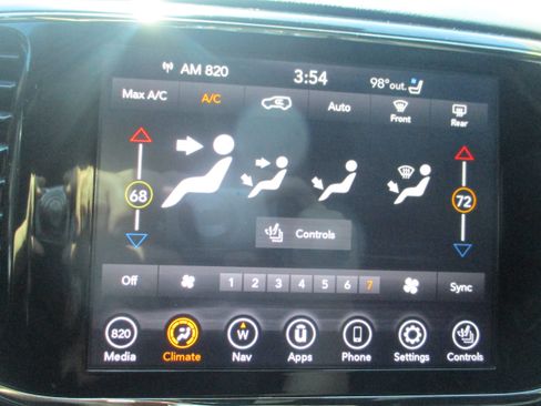 Used 2020 Jeep Grand Cherokee High Altitude AWD/4WD image 18
