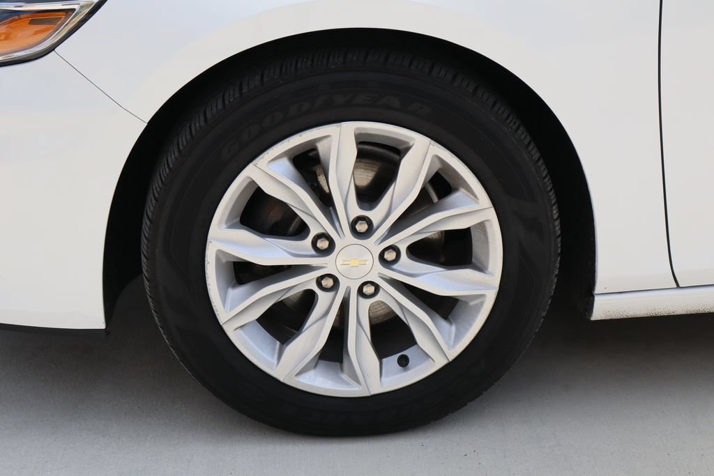 Used 2025 Chevrolet Malibu LT FWD image 30