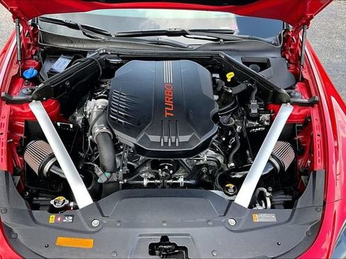 Used 2019 Kia Stinger GT2 AWD/4WD image 9