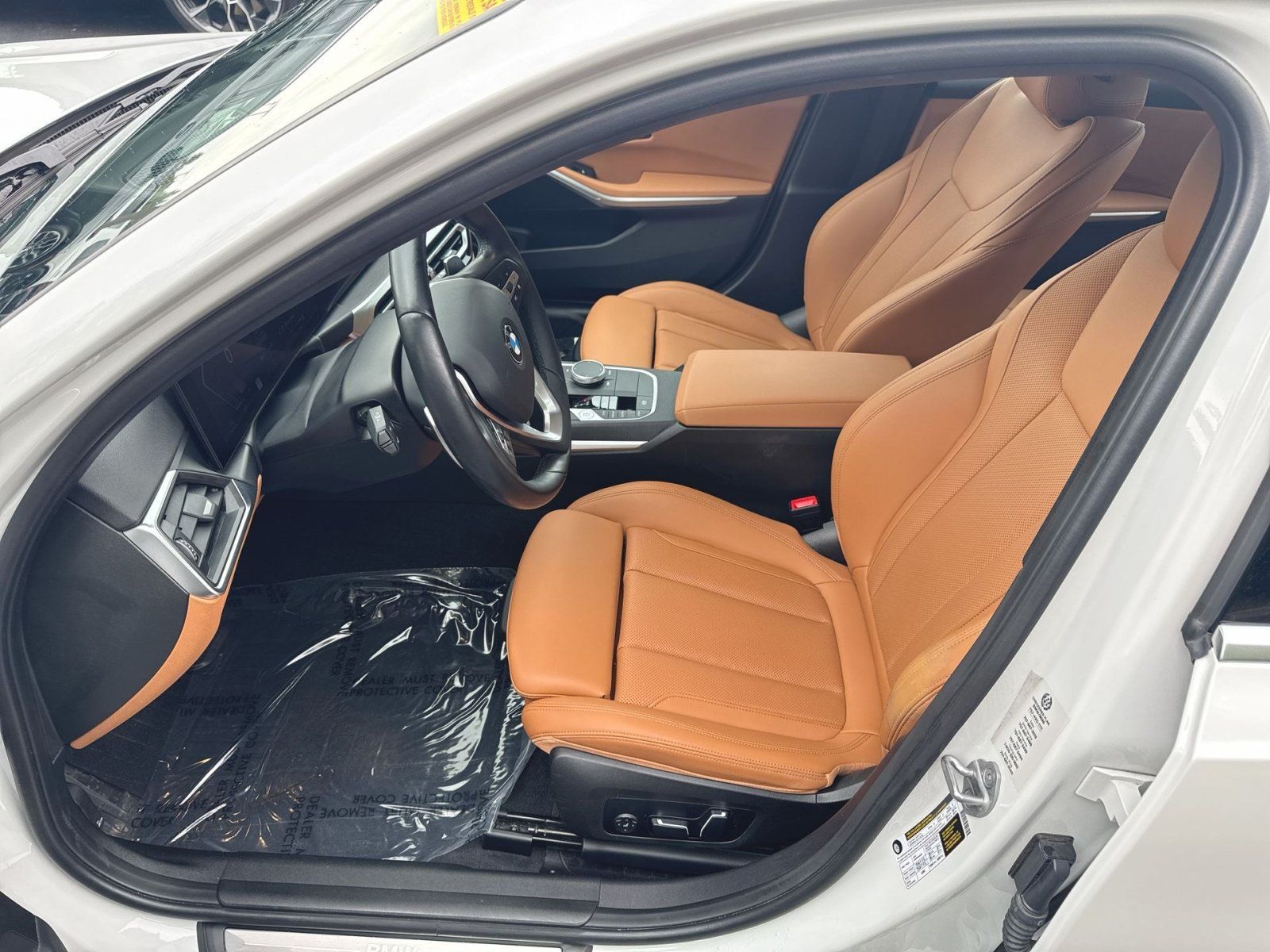 Used 2024 BMW 330i Sedan w/ Premium Package RWD image 10