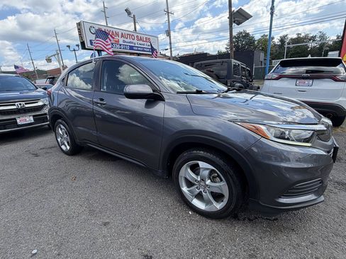 Used 2022 Honda HR-V LX image 6