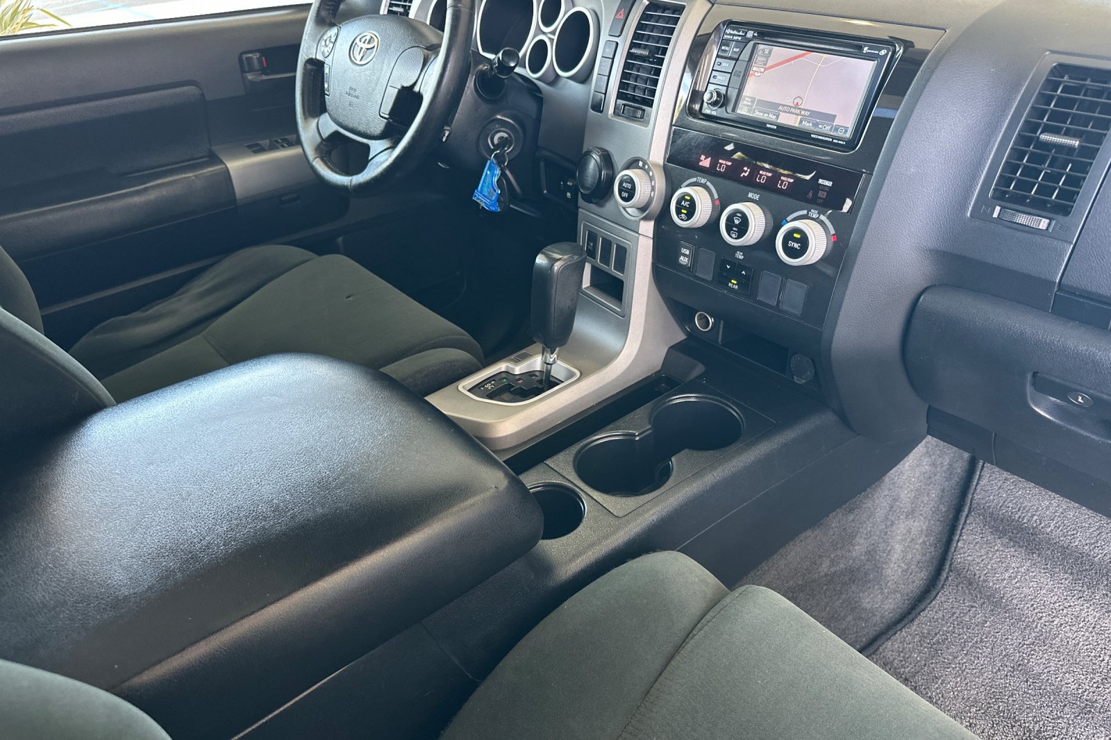 Used 2012 Toyota Sequoia SR5 w/ Sport Appearance Pkg RWD image 16