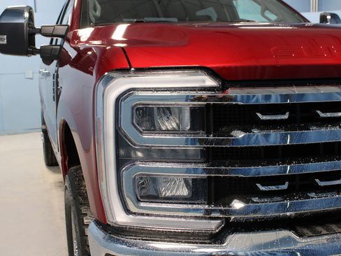 New 2025 Ford F350 Lariat w/ Lariat Ultimate Package image 35
