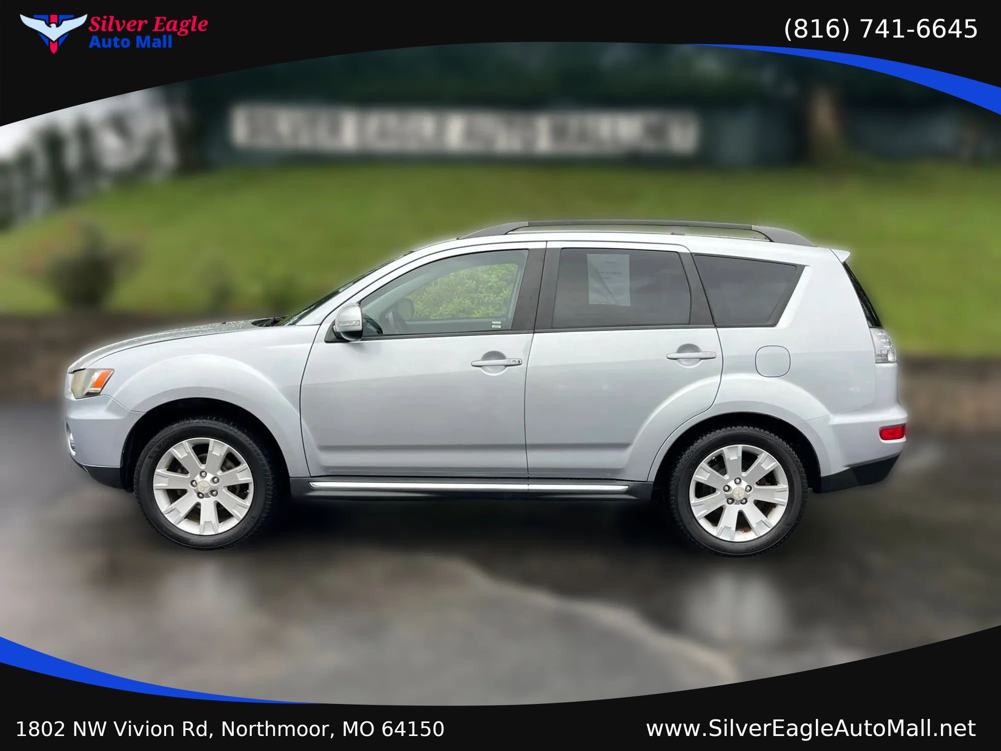 Used 2011 Mitsubishi Outlander SE FWD image 2