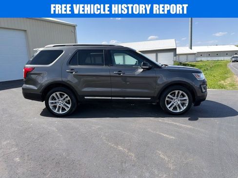Used 2016 Ford Explorer XLT w/ Equipment Group 202A AWD/4WD image 3