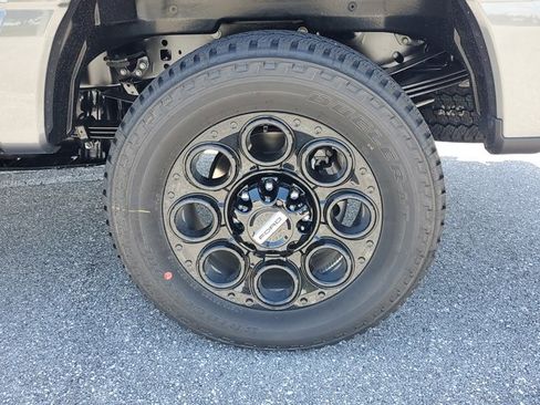 New 2025 Ford F250 Lariat w/ Lariat Ultimate Package image 6