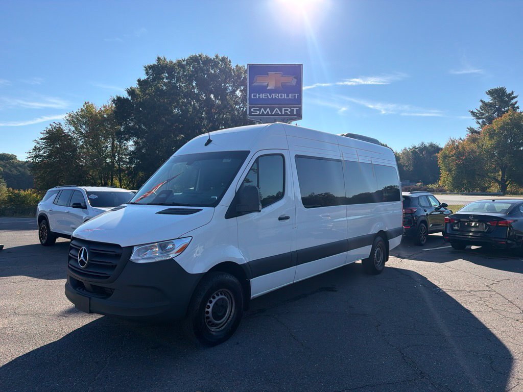 Used 2025 Mercedes-Benz Sprinter 2500 image 1