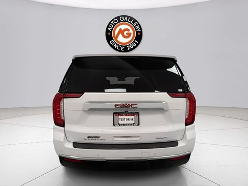 Used 2024 GMC Yukon SLT AWD/4WD image 4