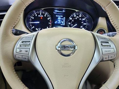 Used 2015 Nissan Rogue FWD image 16