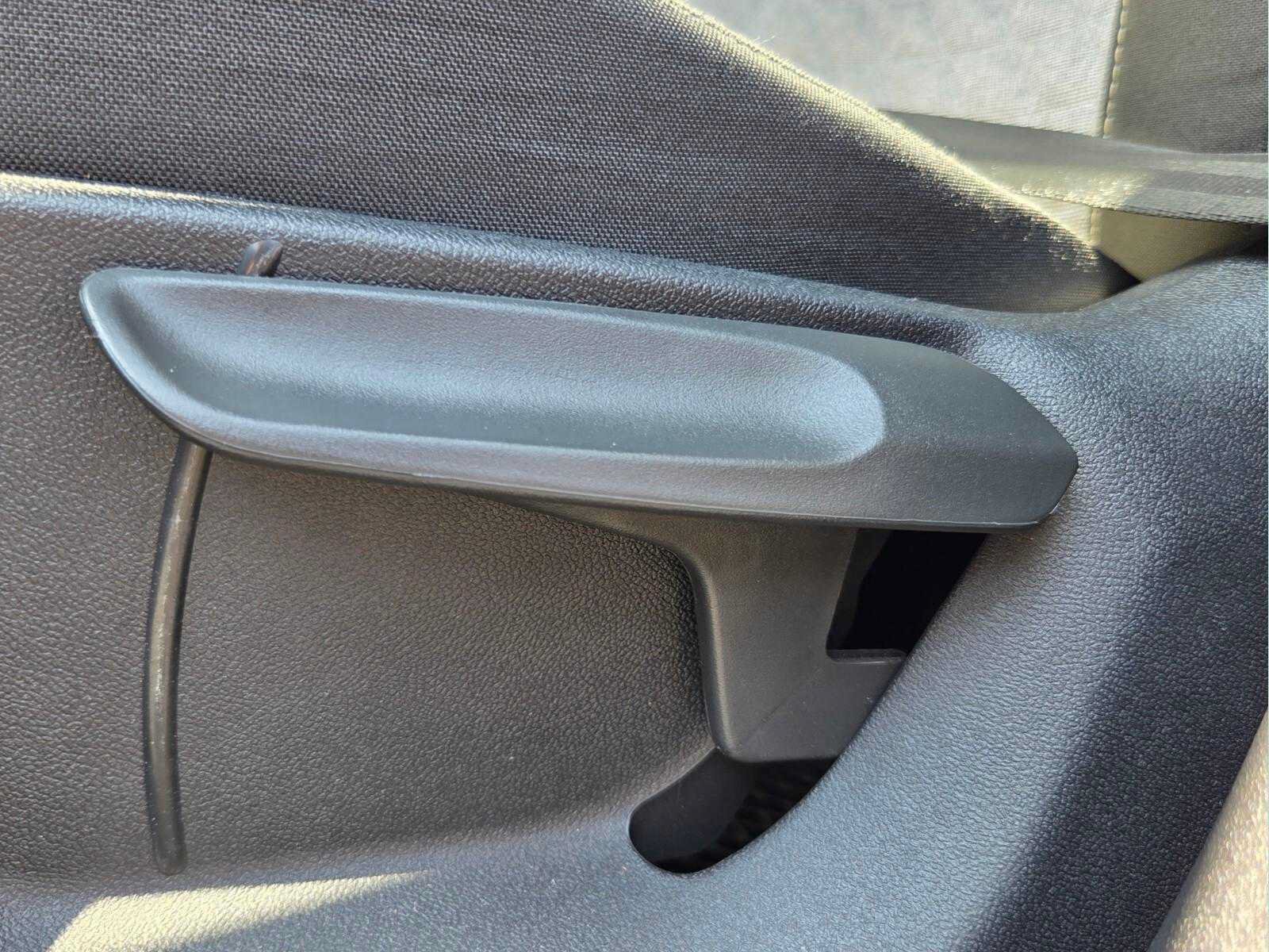 Used 2026 Volkswagen Tiguan S FWD image 19