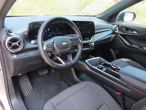 Certified 2026 Chevrolet Equinox LT AWD/4WD image 21