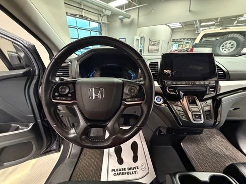 Used 2022 Honda Odyssey Touring image 14