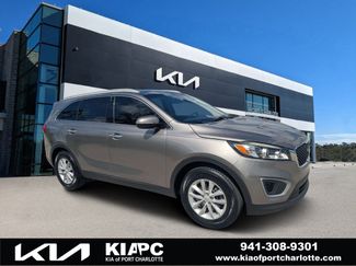 Used 2018 Kia Sorento FWD video 1