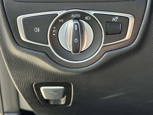 Used 2022 Mercedes-Benz GLC 300 image 15