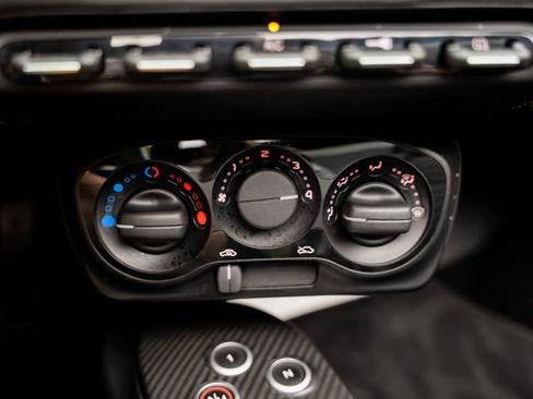 Used 2016 Alfa Romeo 4C Spider RWD image 43