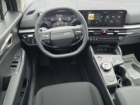 New 2026 Kia Sportage S image 12