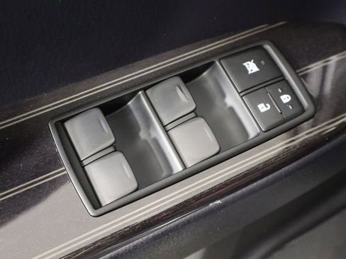 Used 2021 Lexus GX 460 Luxury w/ Accessory Package AWD/4WD image 22