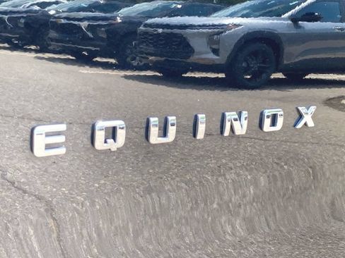 Used 2024 Chevrolet Equinox LT AWD/4WD image 30