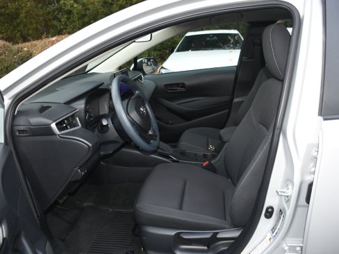 Certified 2023 Toyota Corolla LE image 7