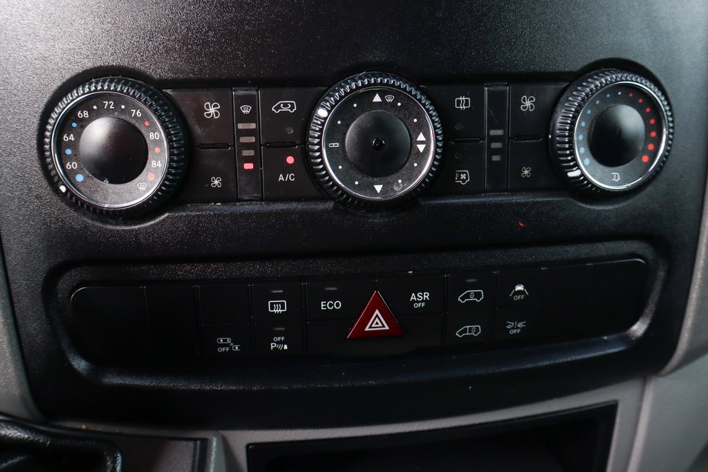 Used 2018 Mercedes-Benz Sprinter 2500 image 34
