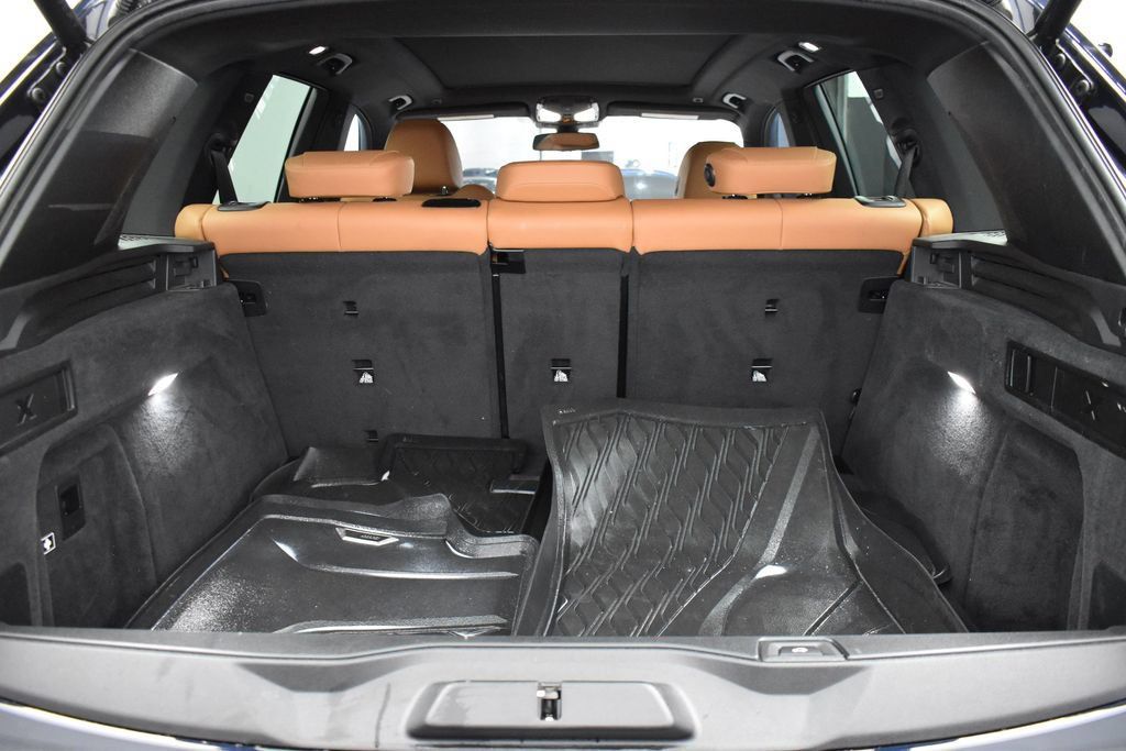 Used 2023 BMW X5 xDrive40i w/ M Sport Package AWD/4WD image 13
