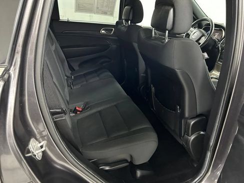 Used 2014 Jeep Grand Cherokee Laredo w/ Security & Convenience Group AWD/4WD image 13