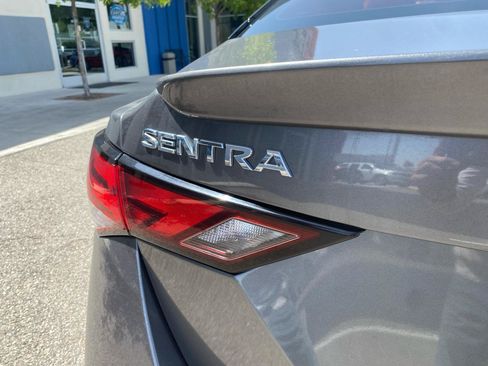Used 2021 Nissan Sentra SR w/ SR Premium Package FWD image 6