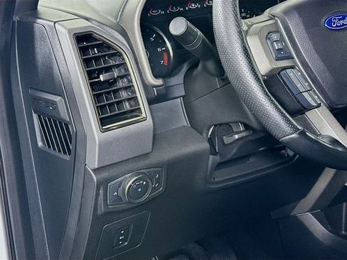 Used 2018 Ford F150 Raptor w/ Equipment Group 801A Mid AWD/4WD image 10