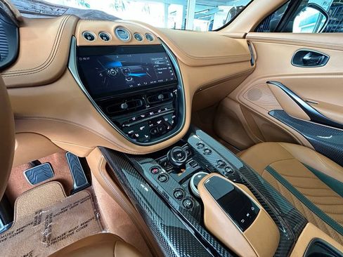 Used 2024 Aston Martin DBX 707 AWD/4WD image 15