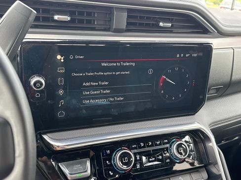 Used 2025 GMC Sierra 2500 Denali w/ Technology Package AWD/4WD image 16